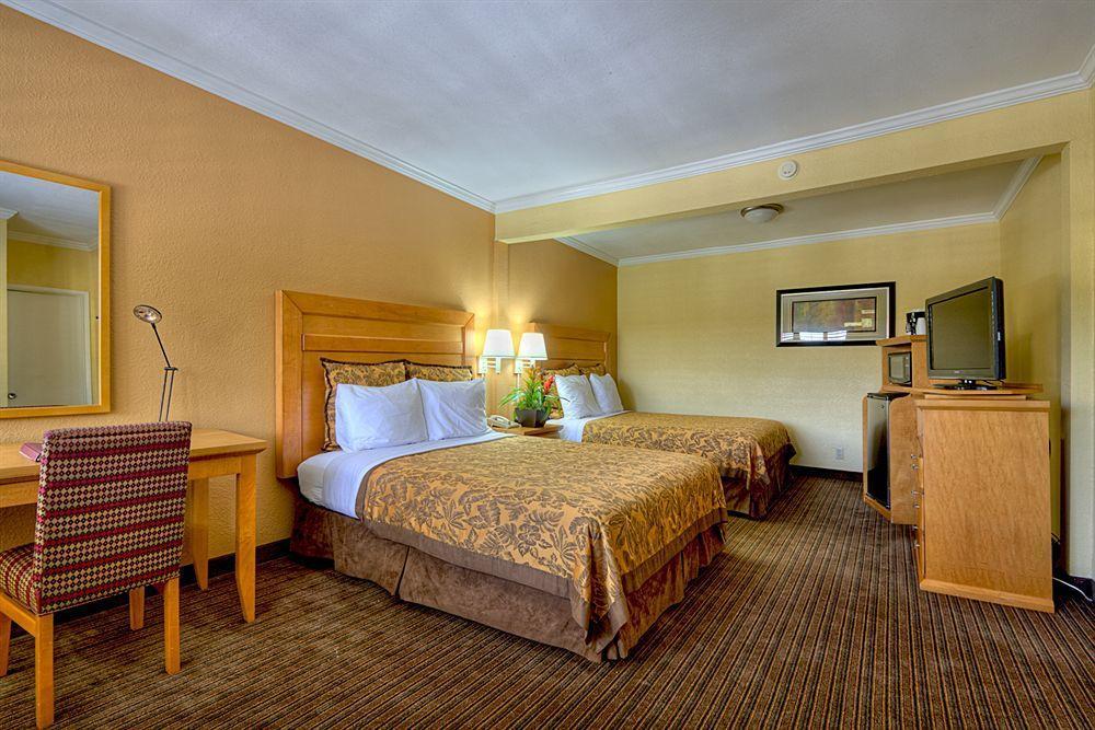 Anaheim Islander Inn And Suites Near Park And Convention Center Bagian luar foto