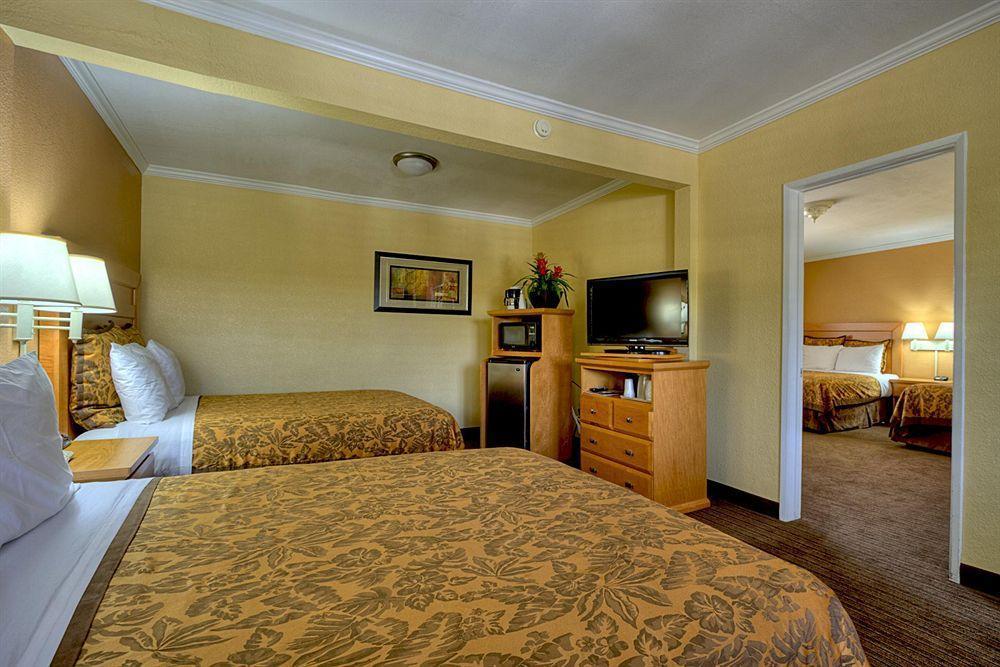 Anaheim Islander Inn And Suites Near Park And Convention Center Bagian luar foto