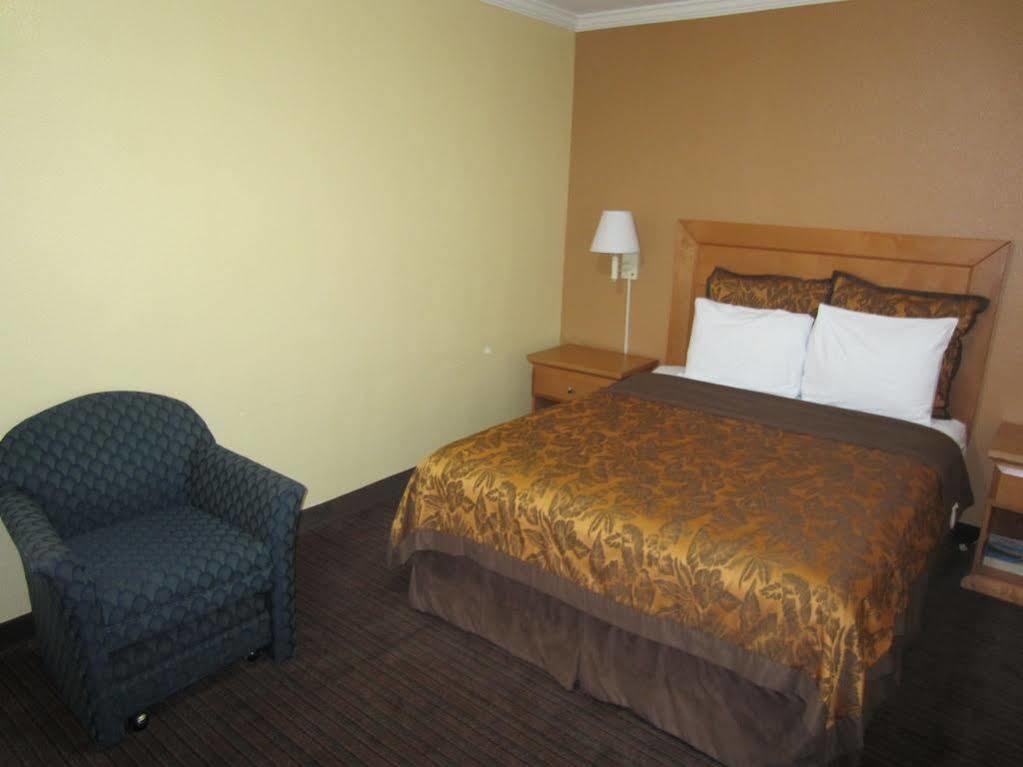 Anaheim Islander Inn And Suites Near Park And Convention Center Bagian luar foto