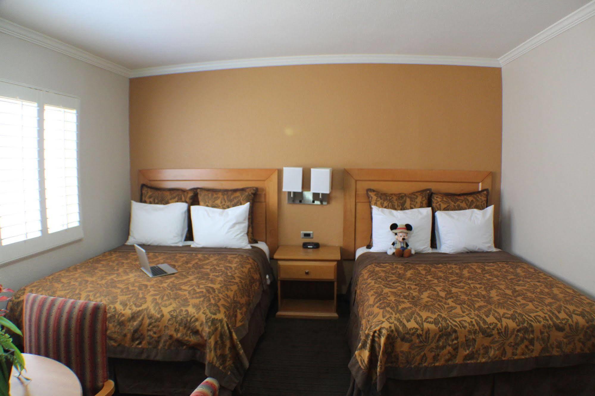 Anaheim Islander Inn And Suites Near Park And Convention Center Bagian luar foto