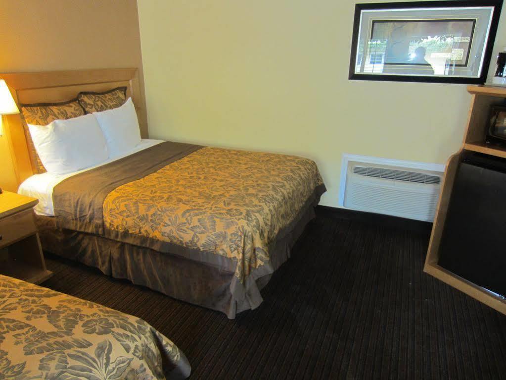 Anaheim Islander Inn And Suites Near Park And Convention Center Bagian luar foto