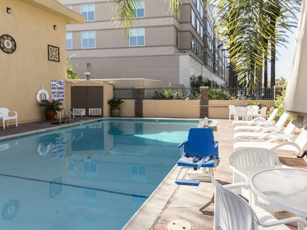 Anaheim Islander Inn And Suites Near Park And Convention Center Bagian luar foto